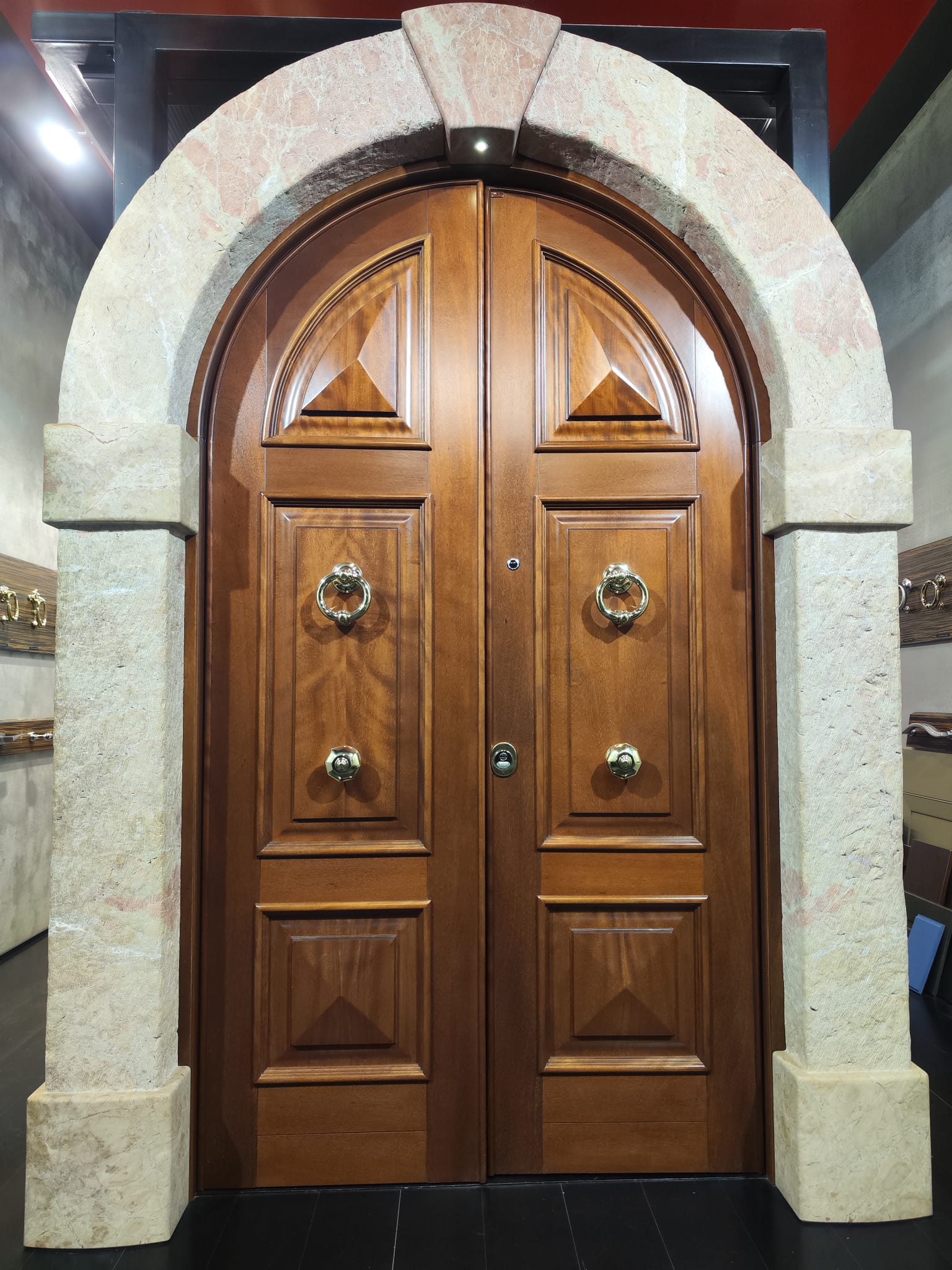 PORTONE DI SICUREZZA AD ARCO